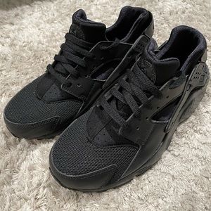 Big Kid’s Huarache Run Casual Shoes ‘Black’